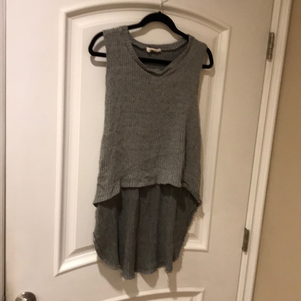Blushed knitted sleeveless warm high-low top sizeM